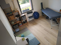 Marie Kuhr Parein - Kiné pour nourrissons et femmes en pré et post partum - Motricité bébé à Thélus