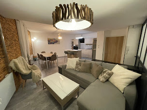 Photo n°9 de Petit bois moderne à Voiron (Hôtel)
