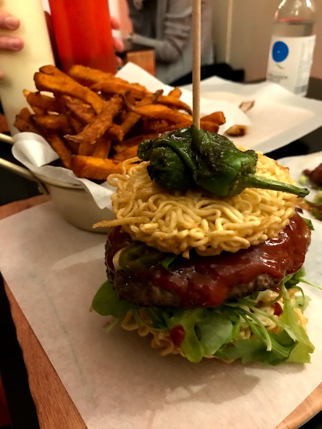 Chilees - Korean Burger