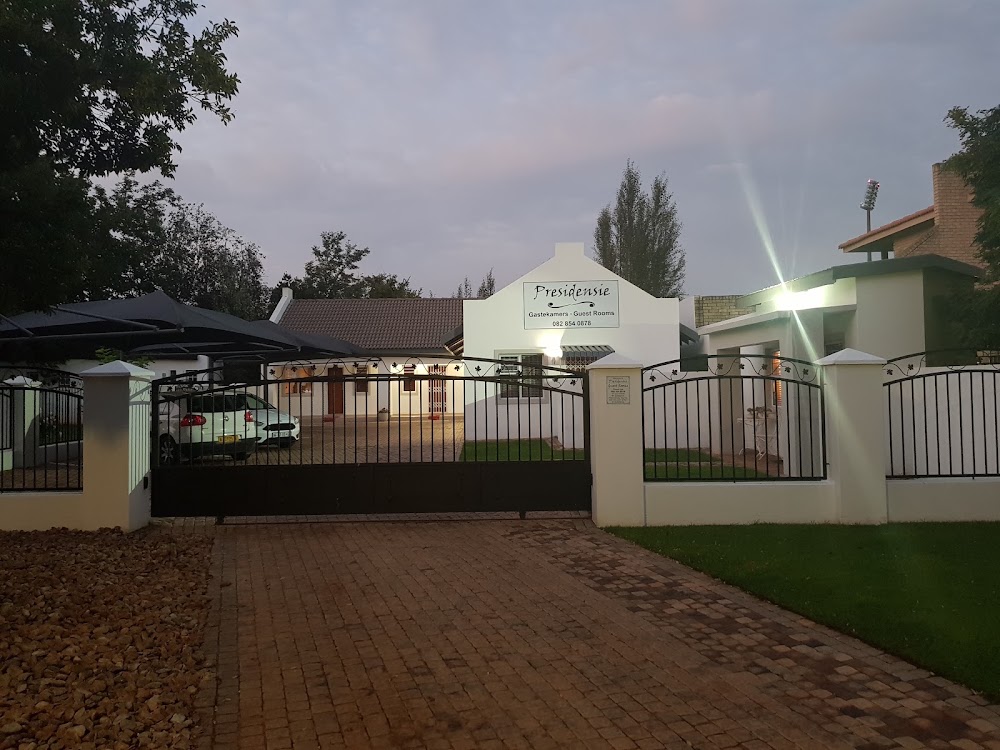 Presidensie Guest Rooms / Gastekamers