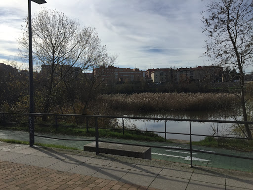 Zona de descanso en Paseo Fluvial - Thumbnail