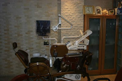 Photos of Younes dental clinic