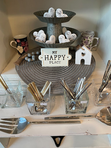 Lilaberry Home Decor - Thumbnail