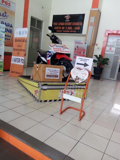 Photos of Kediri City Post Office