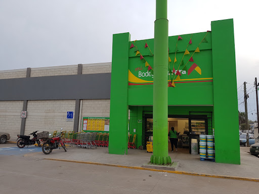 Mi Bodega Aurrera, Juan Jose Ríos - Thumbnail