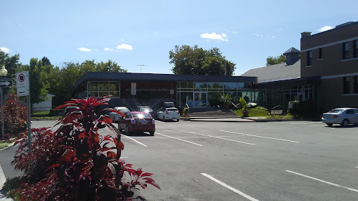 Public Library De Sainte-Anne-De-Bellevue - Thumbnail