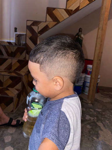 Zuñiga barber shop
