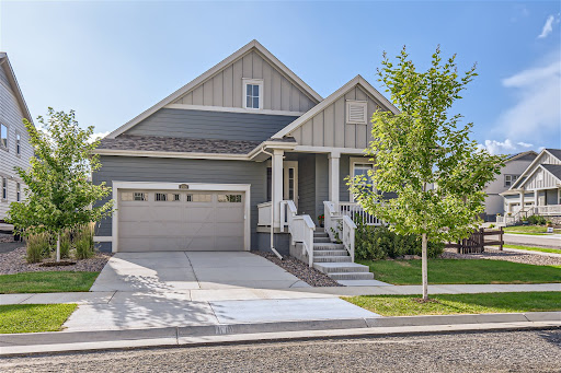 Laura Owen Real Estate, REALTOR , RE/MAX Momentum - Thumbnail