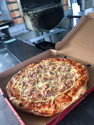 Photo 4 - Le camion de saison. Burgers et pizzas Torreilles