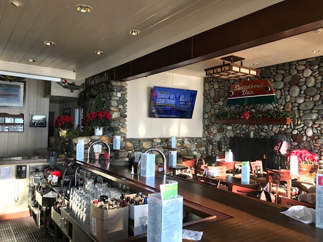 Gar Woods Grill & Pier