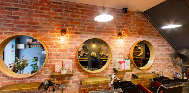 Comments and reviews of Westgate Hair Lounge