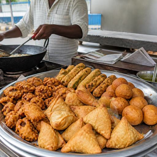 Love exploring local street food? Staying at Silk White Hotel in Kachiguda puts you just minutes… post image