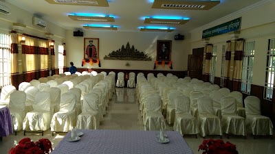 Photos of ហាងលក់សម្ភារៈបាល់ទាត់ អធិរាជភ្នំស្វាយ