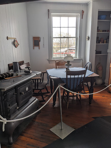 Calvert Marine Museum Store - Thumbnail