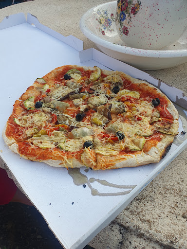 Photo 3 - Pizza Family