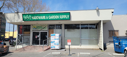 980 Hardware and Garden Supply - Thumbnail