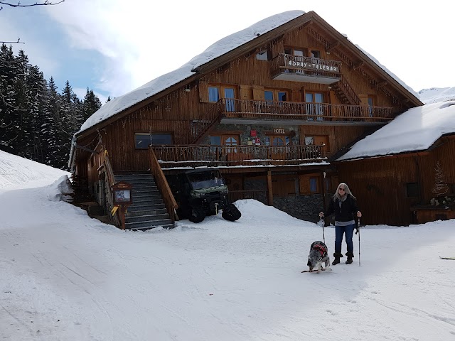 Adray Télébar Hôtel & Lodges