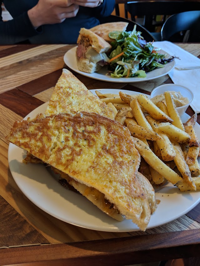Pendulum Fine Meats
