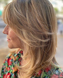 Photo n°8 de Tchip Coiffure Saint Marcel - Paris 5 à Paris (Service de blanchiment des dents)