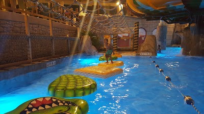 Aquatopia Indoor Waterpark