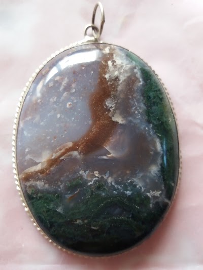 Photos of Gambeng Gemstone