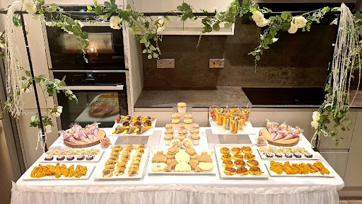 The Queen B Catering Co. - Thumbnail