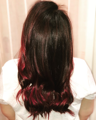 Kindle Johnson, Hair Design