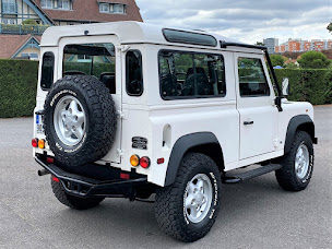 Photo n°9 de Pax Automobiles - Jeep US Cars - Suzuki St-Cloud à Saint-Cloud (Vendeur de voitures d'occasion)