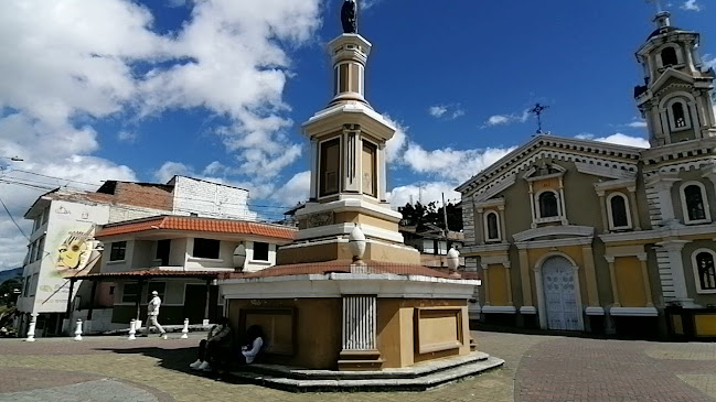 Opiniones de Iglesia Católica Inmaculada Concepción - El Pedestal en Loja - Iglesia