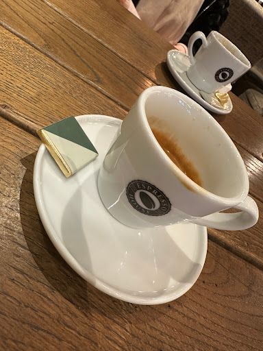 Espresso House Giraffen - Thumbnail