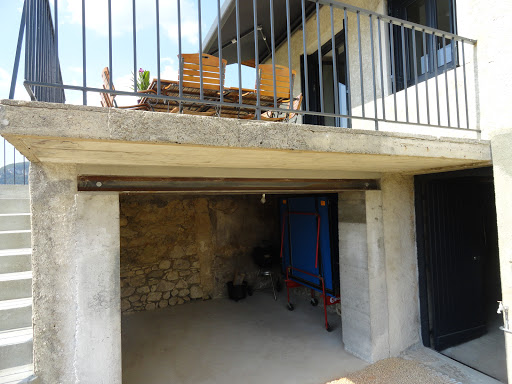 Photo de Maison de Violette : Location de Gite avec piscine, au calme, Ain, Auvergne-Rhône-Alpes à Briord (01470)