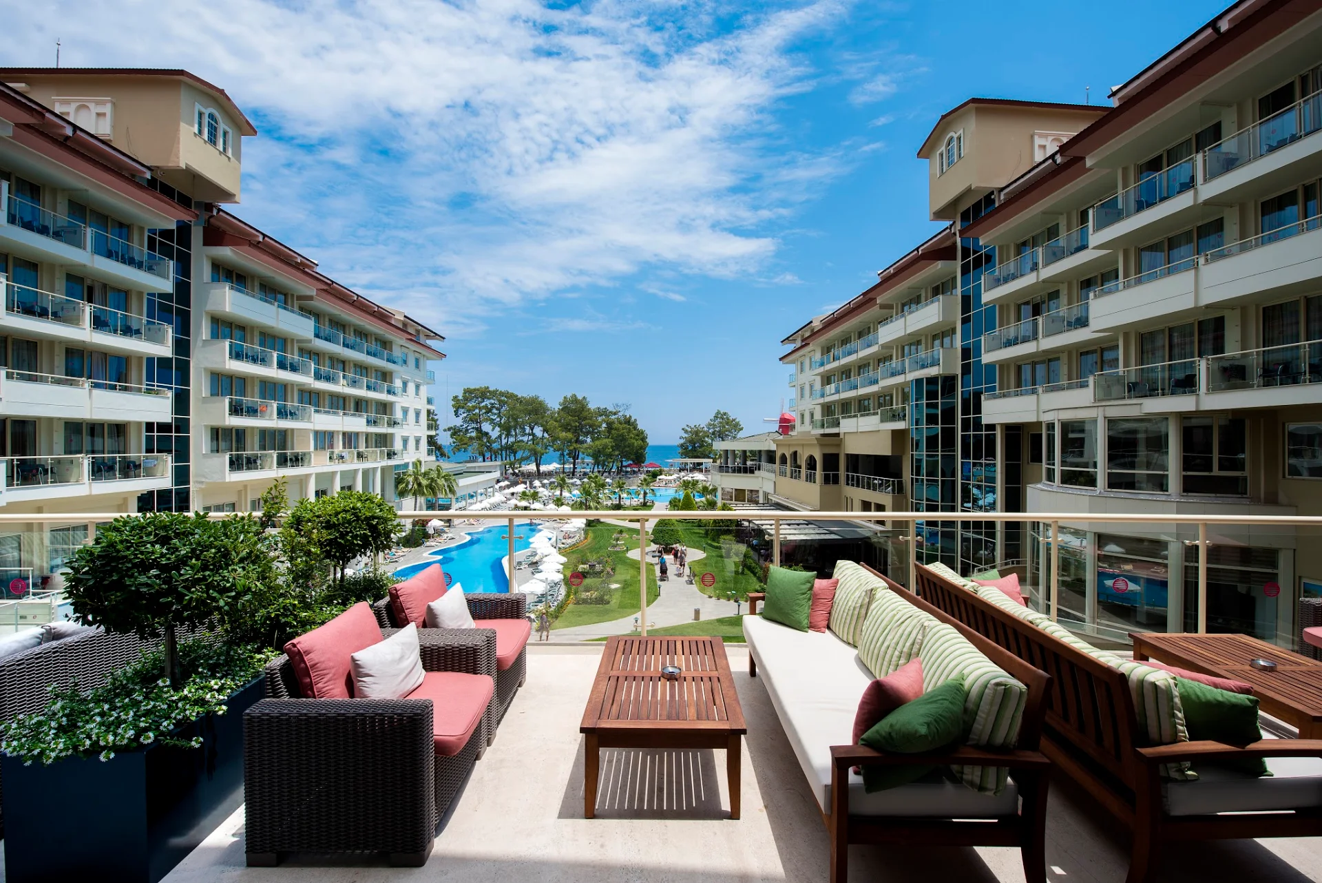 Akra Kemer