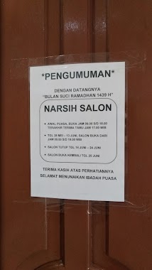 Narsih Salon, Author: Mira A