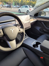 Photo n°8 de Carrefour Location à Remoulins (Agence de location de fourgonnettes)