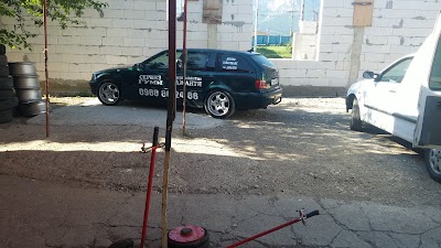 Photos of Service tires, straightening wheels