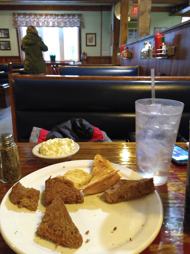 Shirley's In the Woods Cafe