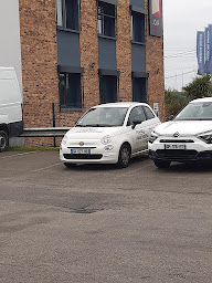 Photo n°3 de France Pare-Brise - Chez Profil Plus à Vern-sur-Seiche (Prestataire spécialisé dans les vitres teintées)