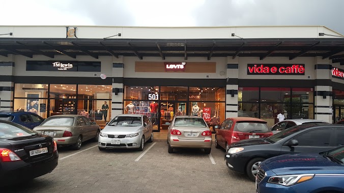 Levi's Junction Mall, Author: Gervais Simon Belinga Atangana