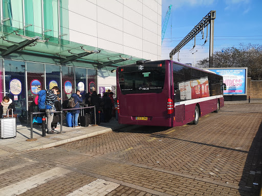 Luton Airport Parkway Rail Station Gallery - United Kingdom