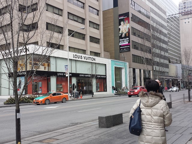 Mapstr - Shopping Louis Vuitton Toronto Bloor Street - Luxury Shopping