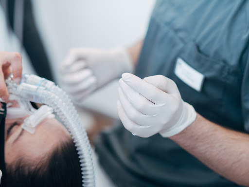 Dr. Moritz Rothaug - dentaMEDIC - Visual