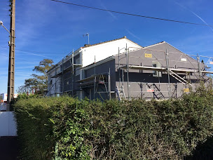 Photo n°5 de SUIRE RAVALEMENT PEINTURE Fondée en 1989 à Thors (Peintre en bâtiment)