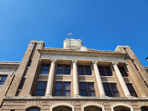 Johnson County Courthouse - Visual