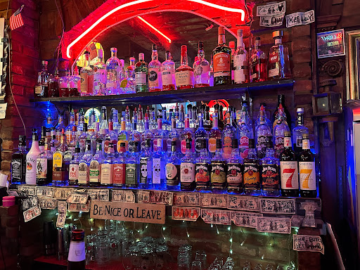 Blooeys Bar & Grill