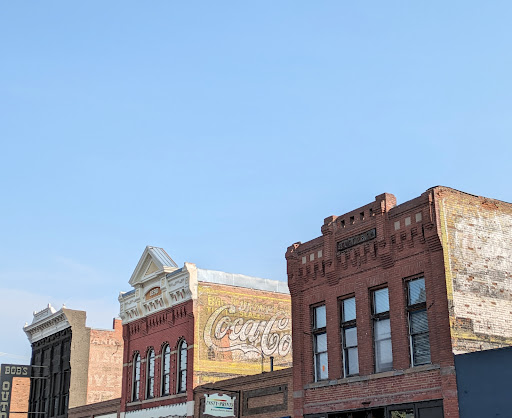 Whiskey Creek Saloon & Liquor - Thumbnail