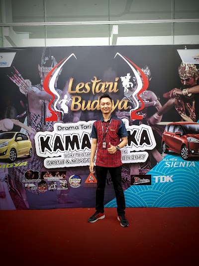 Photos of TOYOTA Nasmoco Purwokerto : Bagus Kurniawan