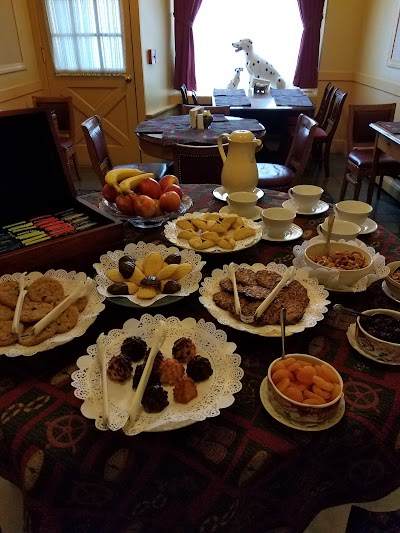 Photos of America's Cup Inn