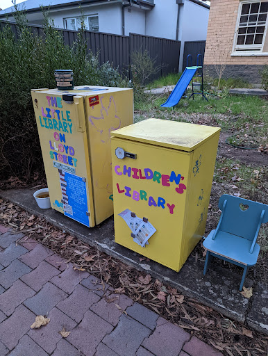 The Little Library on Lloyd st STREET Library