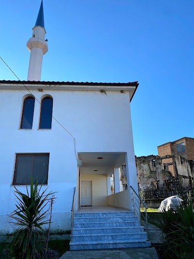 Masjid Alia Al-Rakhis - Llakatund, Vlorë