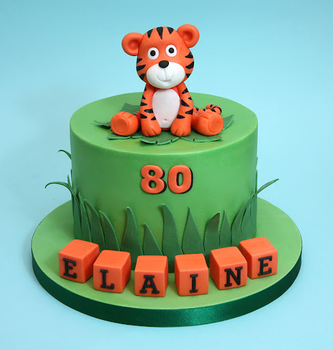 Chris Dance Cakes - Thumbnail